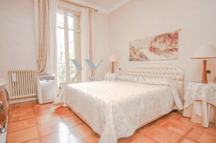 Unique Villa for Sale close to the promenade des Anglais with 6 bedroom - NICE Image 9