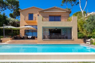 Villa à vendre avec une vue mer panoramique  et 6 chambres - CAP D'ANTIBES Image 2
