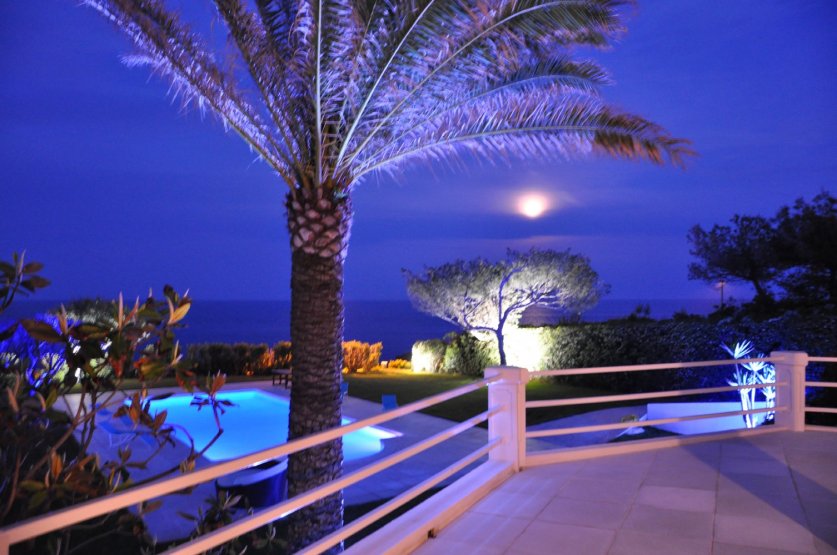 Villa Modern et Spacieuse avec Vue Mer - CAP D'ANTIBES Image 14