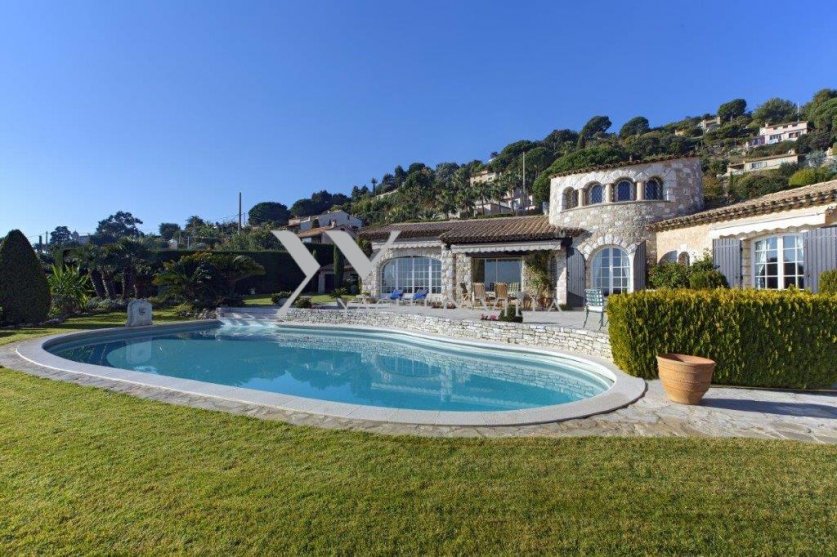 Villa a vendre avec une vue mer panoramique - Golfe Juan Image 2